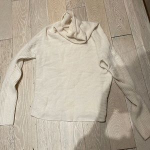 Joie sweater